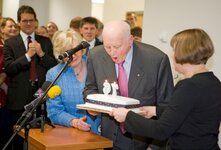 Cake Celebration For NHS Staff Marks Bobby ’90 at Cancer Trials Centre