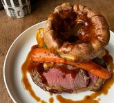 Roast-beef-Yorkshire-puddings-Jonathan-Hatchman.jpg